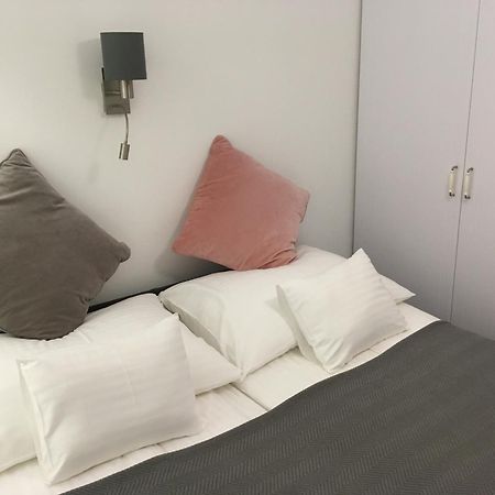 Dóm Apartman Szeged Ruang foto