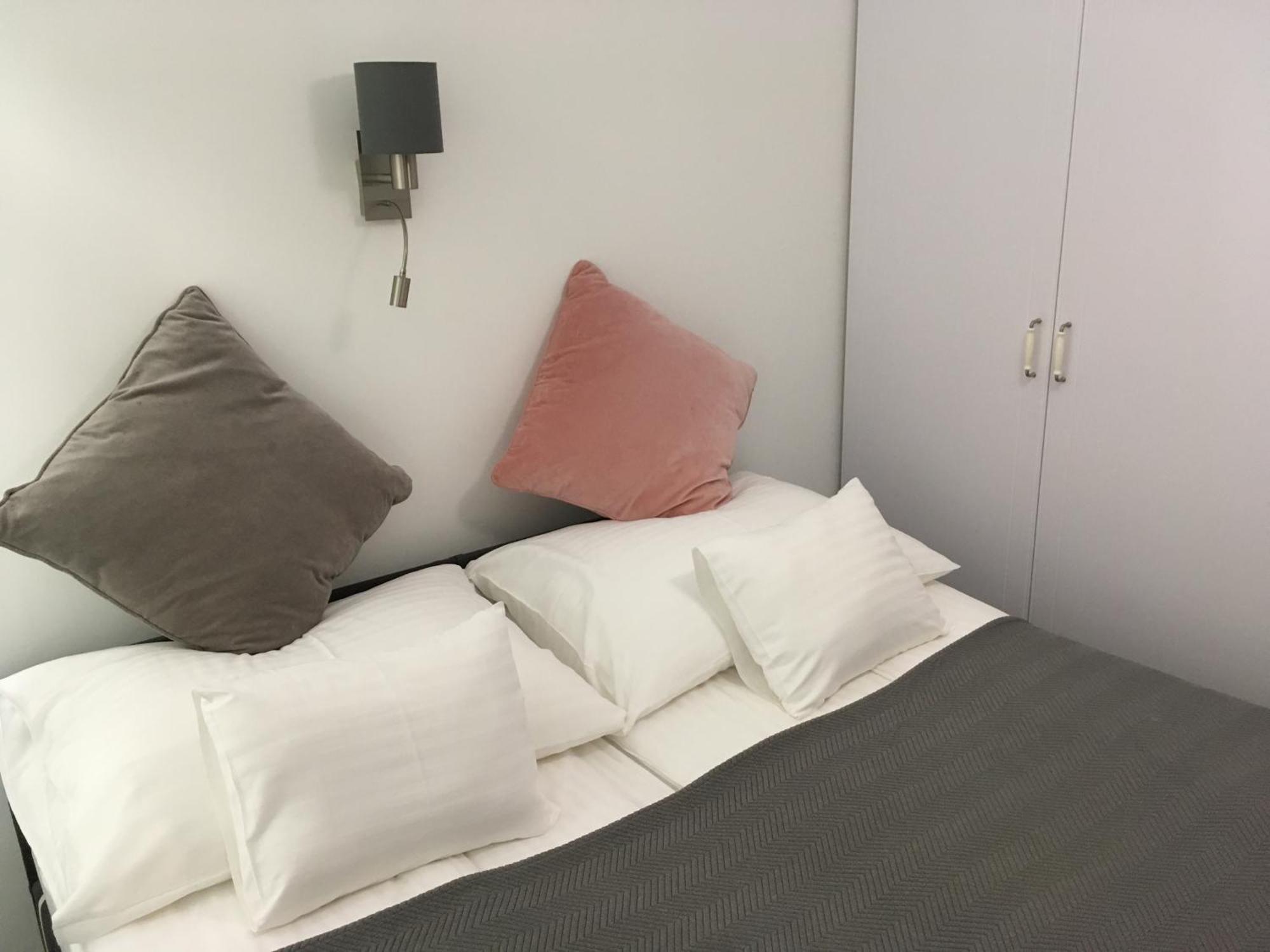 Dóm Apartman Szeged Ruang foto