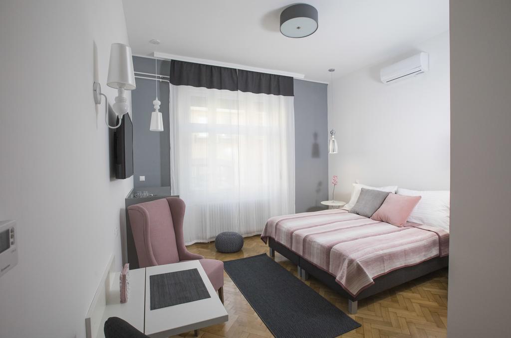 Dóm Apartman Szeged Bagian luar foto